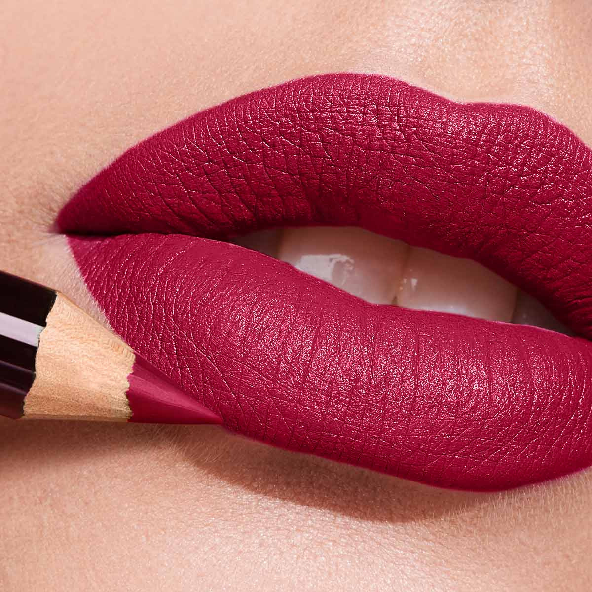 Lápiz Delineador Alta Definición Para Labios Ésika